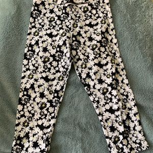 Black white and yellow floral capri leggings